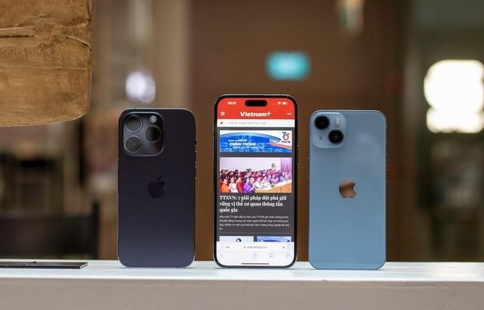 iPhone 14 đang có mức giá thấp nhất kể từ thời điểm mở bán. (Ảnh: PV/Vietnam+)