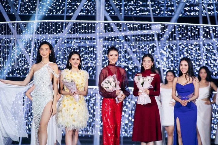 Lộ diện 3 người đẹp mặc bikini nóng bỏng nhất Hoa hậu Việt Nam 2022 - 10