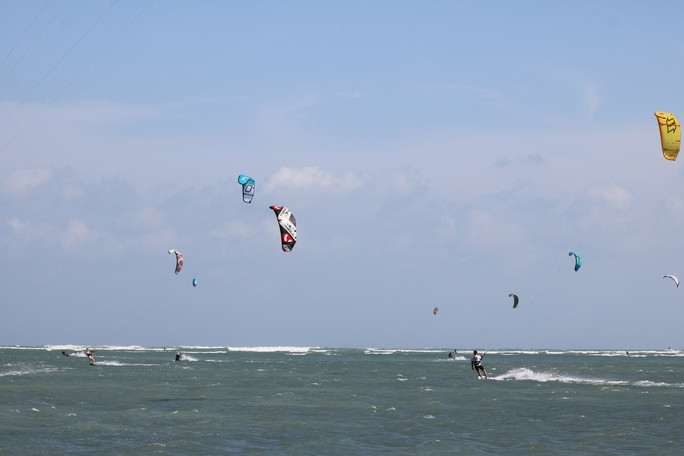 Khai mạc Festival lướt ván diều quốc tế tại Ninh Thuận - Ảnh 3.