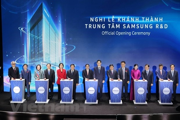 Samsung khanh thanh trung tam R&D lon nhat Dong Nam A tai Ha Noi hinh anh 1