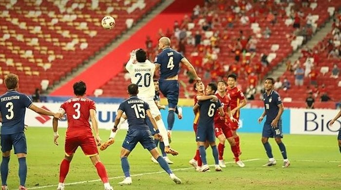 Trận đấu giữa đội tuyển Việt Nam và Thái Lan tại trận lượt đi bán kết AFF Cup 2021. Ảnh tư liệu: Thế Vũ/TTXVN