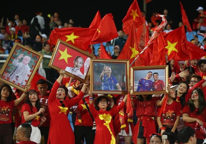 Chung kết lượt đi AFF Cup 2022 là trận đấu cuối cùng của HLV Park Hang Seo tại Việt Nam. Chiến lược gia người Hàn Quốc có 5 năm dẫn dắt tuyển Việt Nam rất thành công, và ông chính thức chia tay đội tuyển vào cuối tháng này.