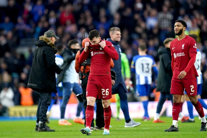 Liverpool thua ngược Brighton và chính thức thành cựu vương tại FA Cup