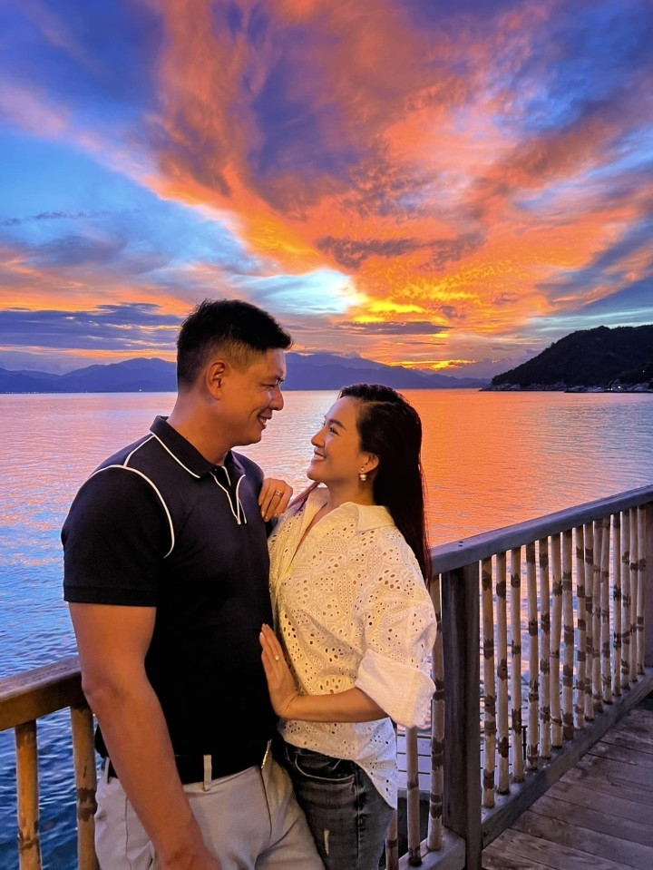 Những cặp sao có hôn nhân lâu bền nhất showbiz Việt - 3