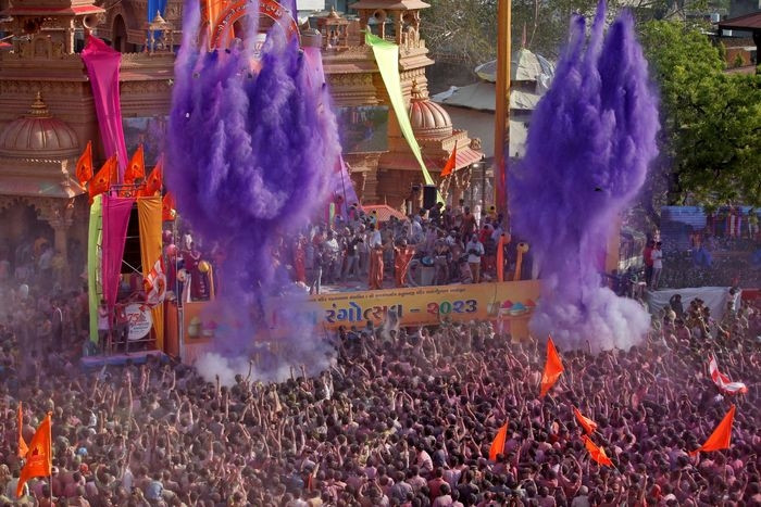  Lễ hội Holi năm nay được tổ chức vào ngày 8/3. Theo Sky News, ngoài tên 