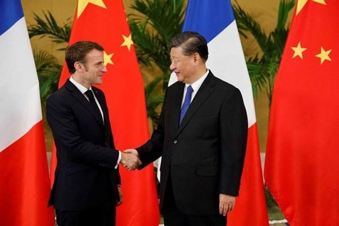 Tổng thống Pháp Emmanuel Macron bắt đầu chuyến thăm Trung Quốc theo lời mời của Chủ tịch Trung Quốc Tập Cận Bình. (Ảnh: AFP)