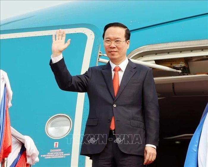 Chủ tịch nước Võ Văn Thưởng đến thủ đô Vientiane, bắt đầu chuyến thăm chính thức nước Cộng hòa dân chủ nhân dân Lào. Ảnh: Thống Nhất/TTXVN