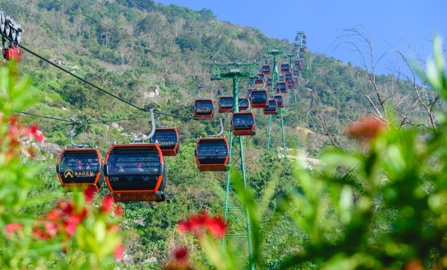 A new look from the top of Ba Den Mountain in Tay Ninh hinh anh 1