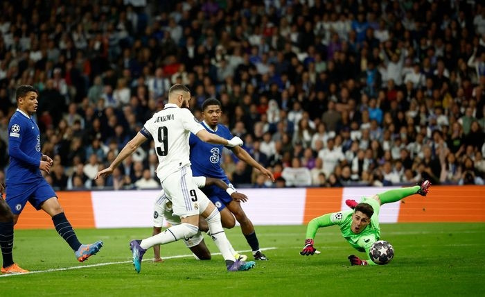  Benzema thăng hoa với bàn thắng thứ 14 trong 9 lần ra sân gần nhất ở vòng knock-out Champions League. 