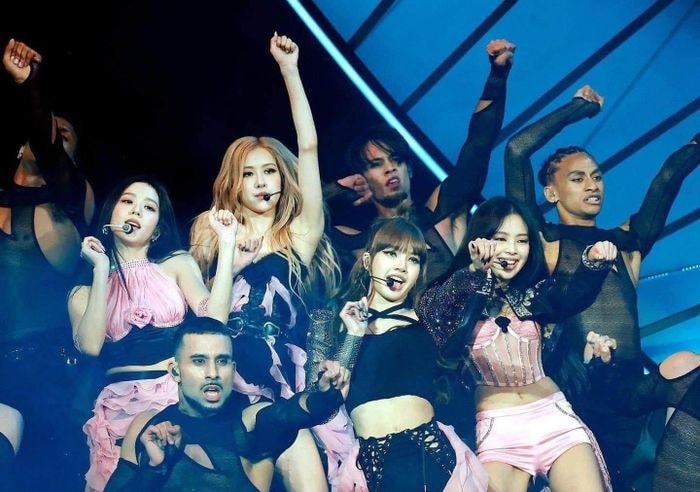 Trưa 16/4 (theo giờ Việt Nam), BLACKPINK đã chính thức đổ bộ sân khấu Coachella 2023 sau 4 năm kể từ 2019