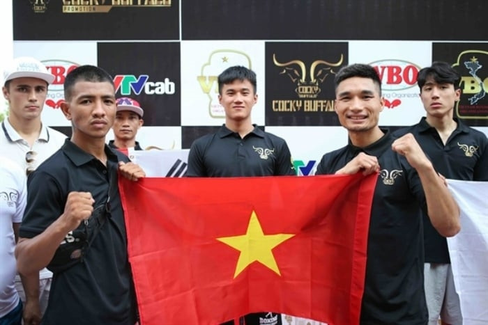 Võ sỹ Việt Nam đánh bại cựu vương WBO người Trung Quốc - 1