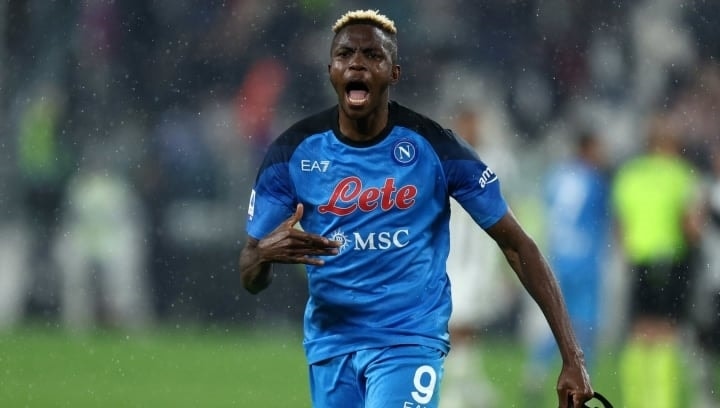 Napoli vô địch Serie A sau 33 năm chờ đợi - 1