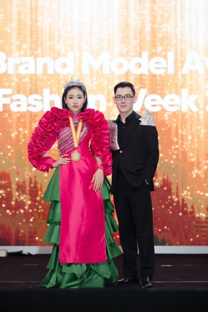 Mẫu nhí Minh Anh giành giải Á quân 1 cuộc thi thời trang quốc tế - 1