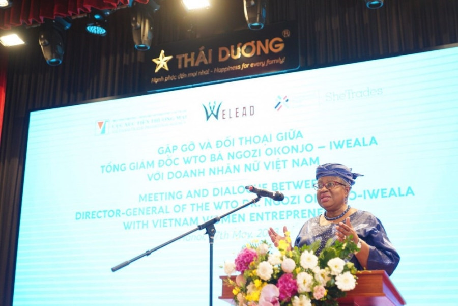 Tong Giam doc WTO gap go va doi thoai voi cac nu doanh nhan Viet hinh anh 1