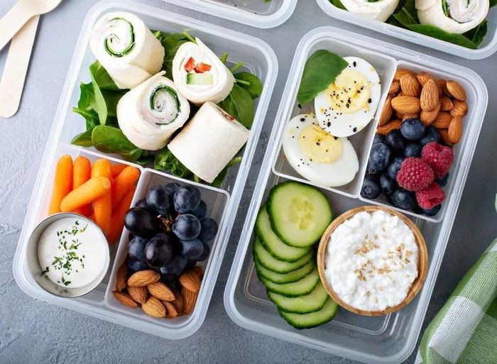  Không phải lúc nào ăn ít đi sẽ khiến bạn giảm cân tốt hơn. Ảnh: Shutterstock. 