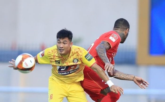 CLB Thanh Hóa để thua CLB Công an Hà Nội.