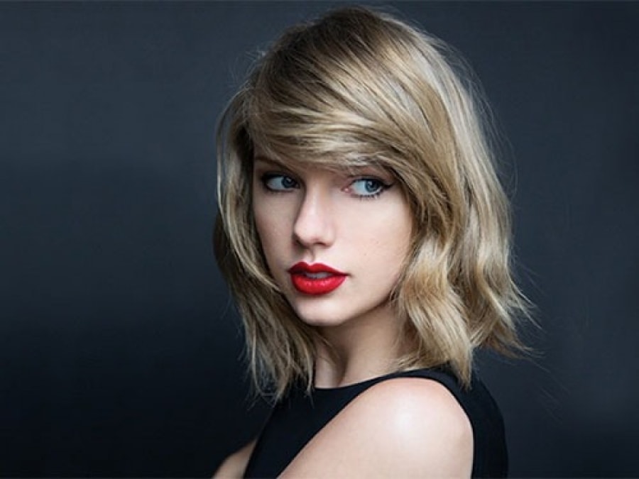 taylor swift bi phat hang nghin usd vi vut rac truoc nha hinh anh 1