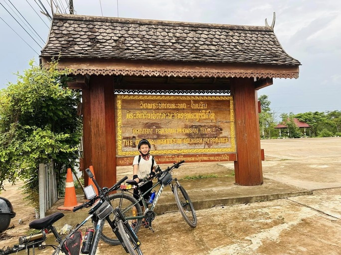Cậu bé 10 tuổi ở Lạng Sơn đạp xe khám phá 4 quốc gia - Ảnh 3.