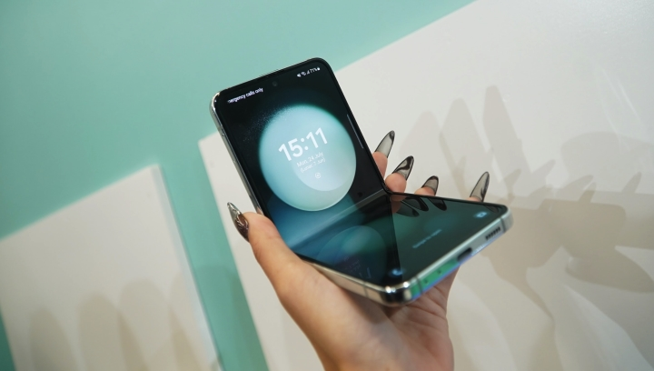Galaxy Z Flip5 được kỳ vọng có doanh số tốt hơn do mức giá phù hợp với số đông người dùng.