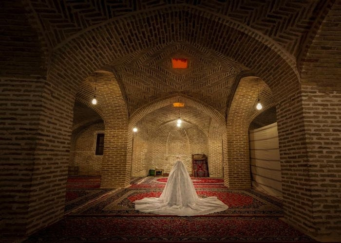 Thánh đường Hồi giáo Jameh Naein thuộc tỉnh Isfahan, là một trong những thánh đường Hồi giáo lớn nhất và cổ nhất Iran được xây dựng vào khoảng thế kỷ 9. Thánh đường hiện vẫn được sử dụng (Ảnh: Alireza Ghasemi)