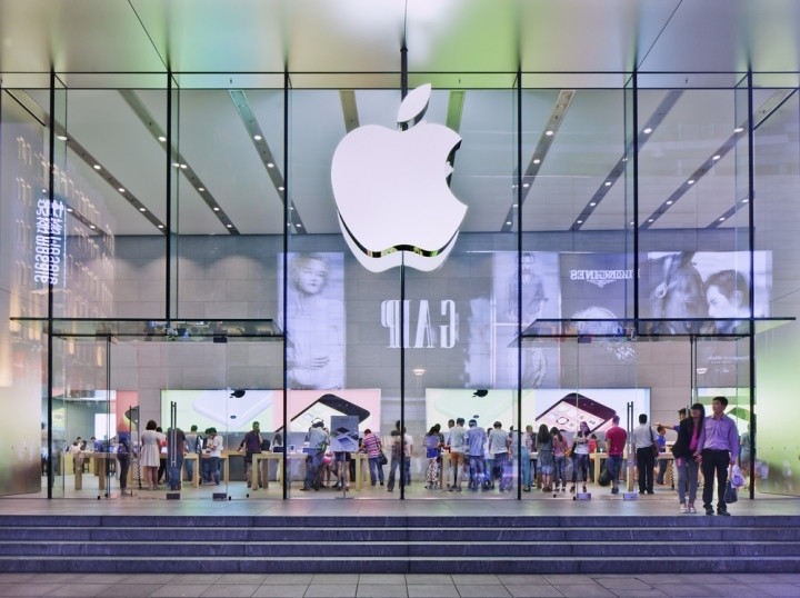 Nhiều người không biết vì sao logo của Apple là quả táo cắn dở, bài viết này sẽ giải đáp cho bạn. (Ảnh: Shutterstock)