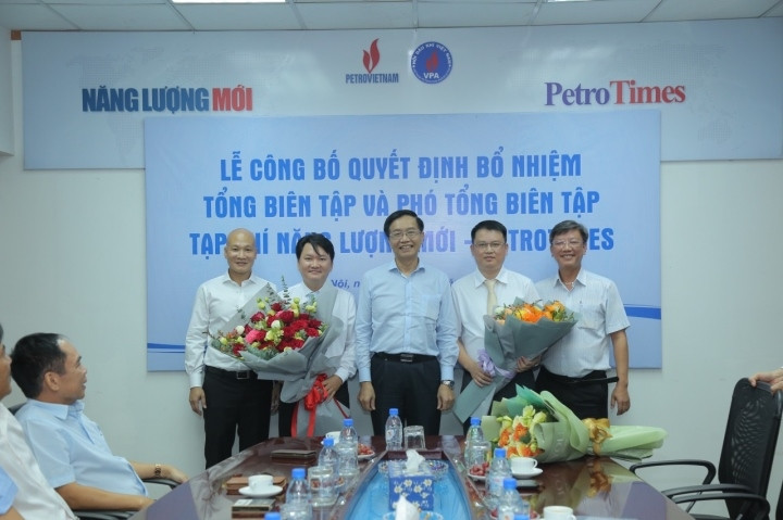 Tạp chí Năng lượng Mới - PetroTimes tổ chức Lễ công bố và trao quyết định bổ nhiệm lãnh đạo.