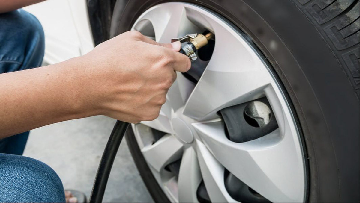 Cần đảm bảo áp suất lốp để tránh tình trạng xe nhanh hết nhiên liệu.