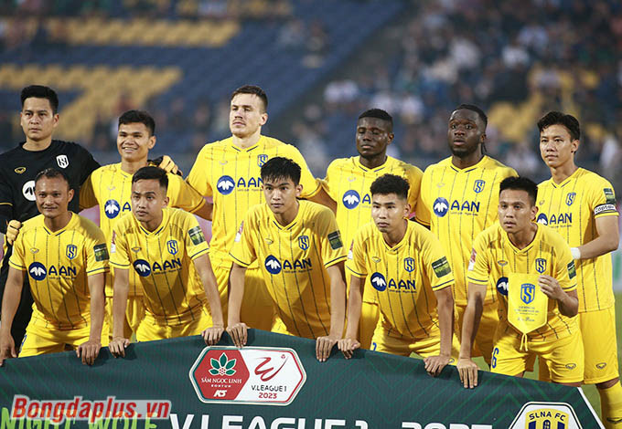 SLNA là đội bóng sử dụng nhiều cầu thủ trẻ nhất ở V.League 2023 - Ảnh: Xuân Thủy 