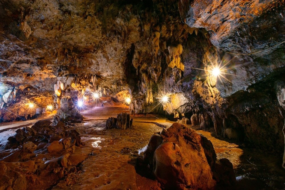 Forgotten beauty of Tien Phi Cave in Hoa Binh province hinh anh 4