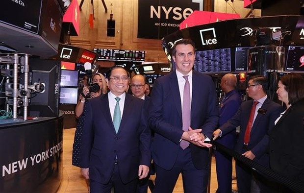 PM Pham Minh Chinh opens NYSE trading session hinh anh 2