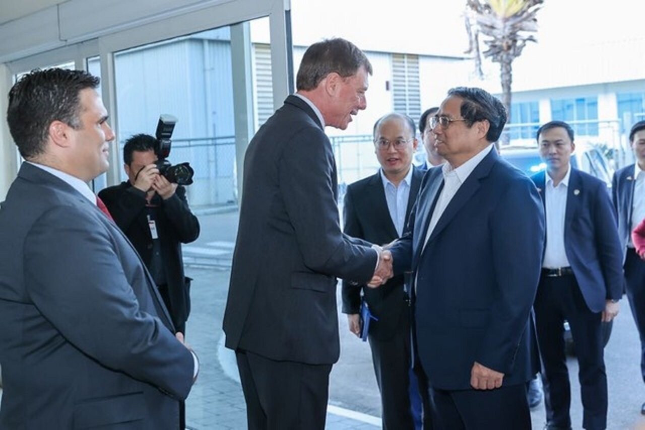 Thủ tướng Phạm Minh Chính tới thăm, làm việc với Tập đoàn hàng không vũ trụ Embraer, có trụ sở tại thành phố São José dos Campos, bang São Paulo. (Ảnh: VGP/Nhật Bắc)