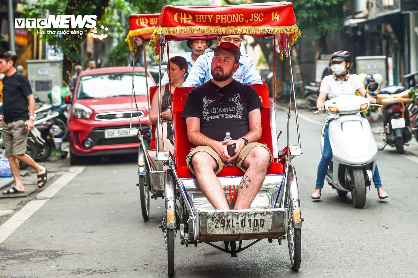 Ngành du lịch Việt Nam đã vượt mục tiêu đón khách quốc tế cả năm. (Ảnh minh họa: Ngô Nhung)