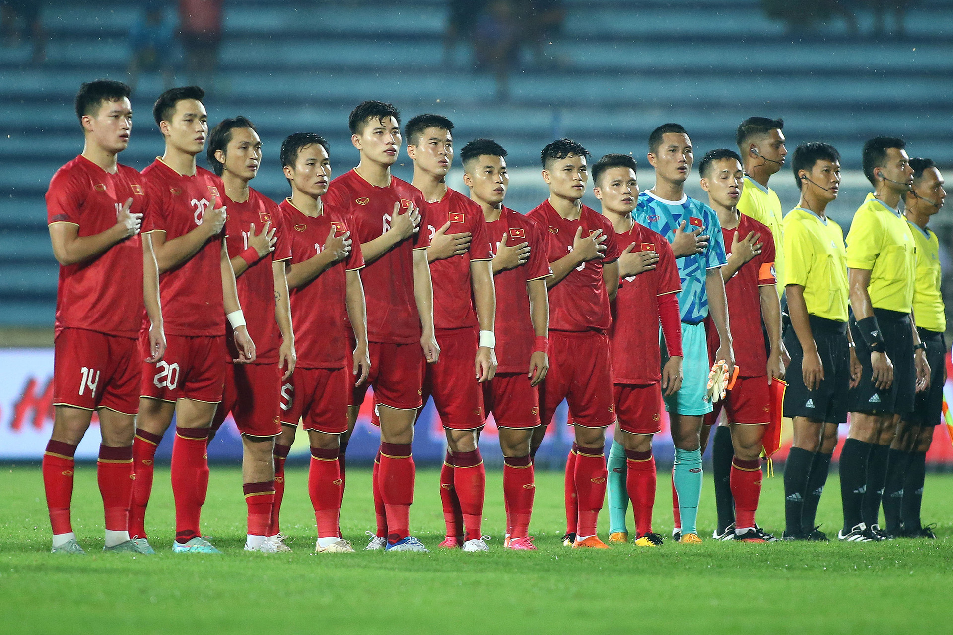 Tuyển Việt Nam làm mới đội hình với 15/33 cầu thủ trong độ tuổi U23 - Ảnh: H.TÙNG