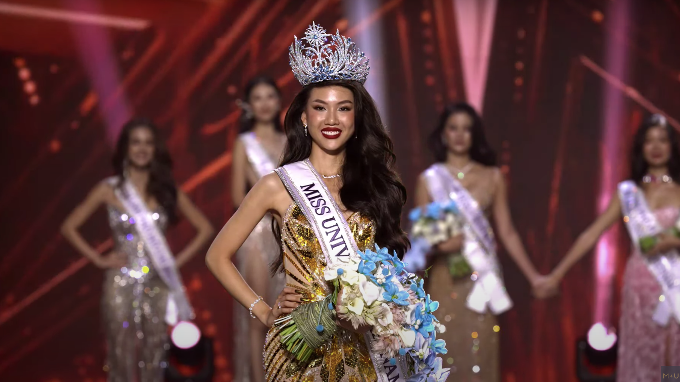 Bùi Quỳnh Hoa đăng quang Miss Universe Vietnam 2023.