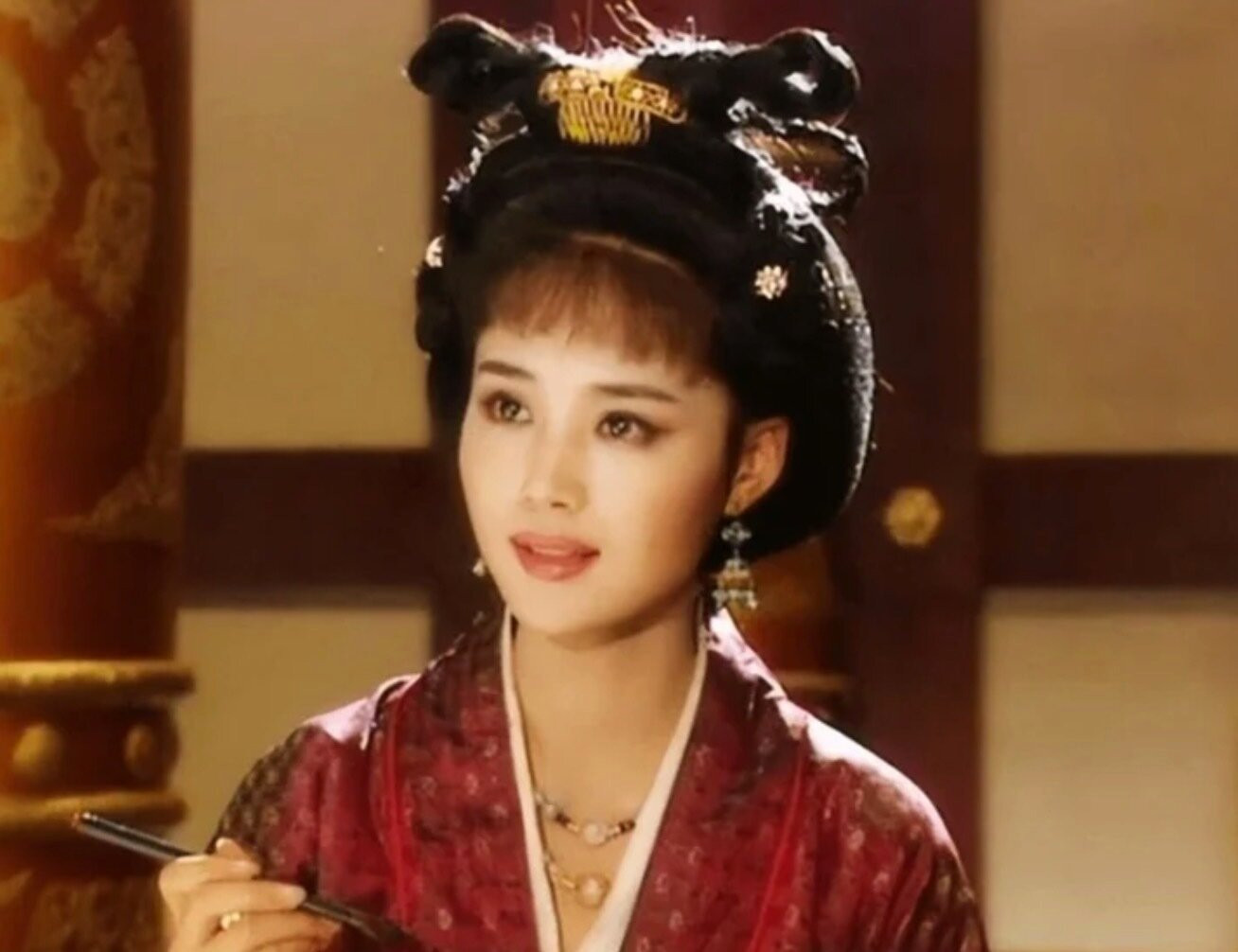 Nữ diễn viên Như Bình thủ vai Thượng Quan Uyển Nhi trong bộ phim Võ Tắc Thiên công chiếu năm 1995.