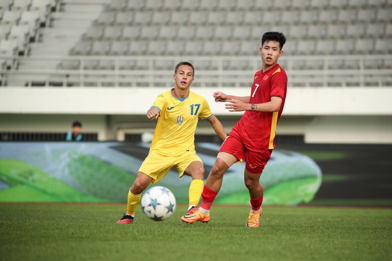 U18 Việt Nam thua đáng tiếc U18 Ukraine.