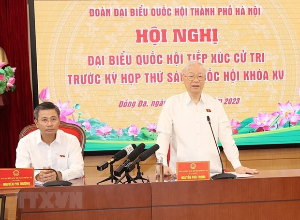 Tong Bi thu Nguyen Phu Trong tiep xuc cu tri Ha Noi truoc Ky hop thu 6 hinh anh 3