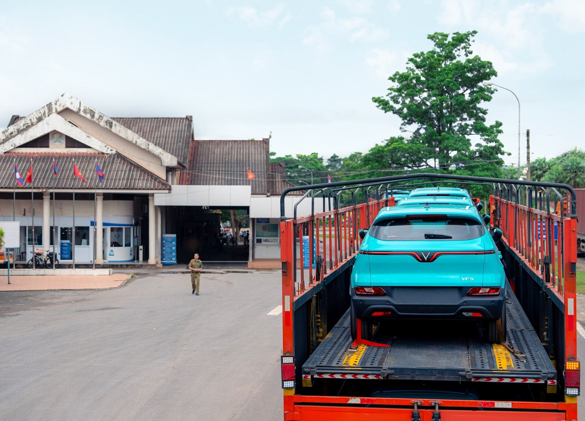 Với việc hiện diện tại Lào, GSM chính thức trở thành hãng gọi xe quốc tế.