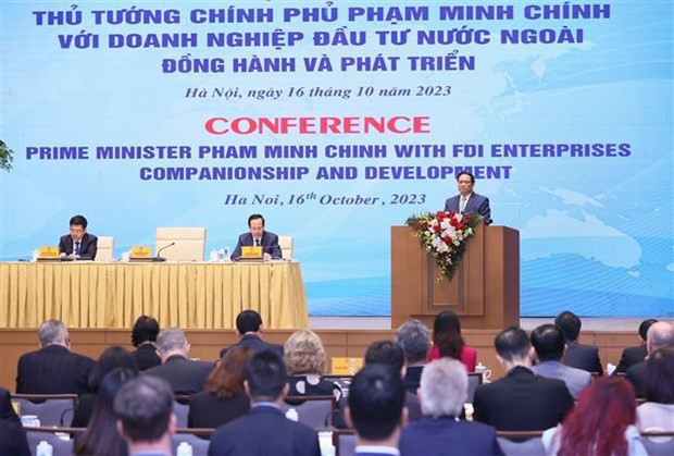 PM chairs conference with FDI firms hinh anh 1