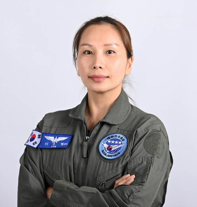 Lee Ho-jeong, người nhập cư gốc Việt, trong trang phục của Không quân Hàn Quốc. Ảnh: Korean Times