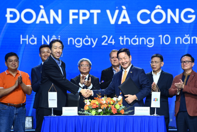 Lễ ký thỏa thuận hợp tác chiến lược giữa FPT và Landing AI được tổ chức sáng 24/10, tại Hà Nội. Ảnh: FPT