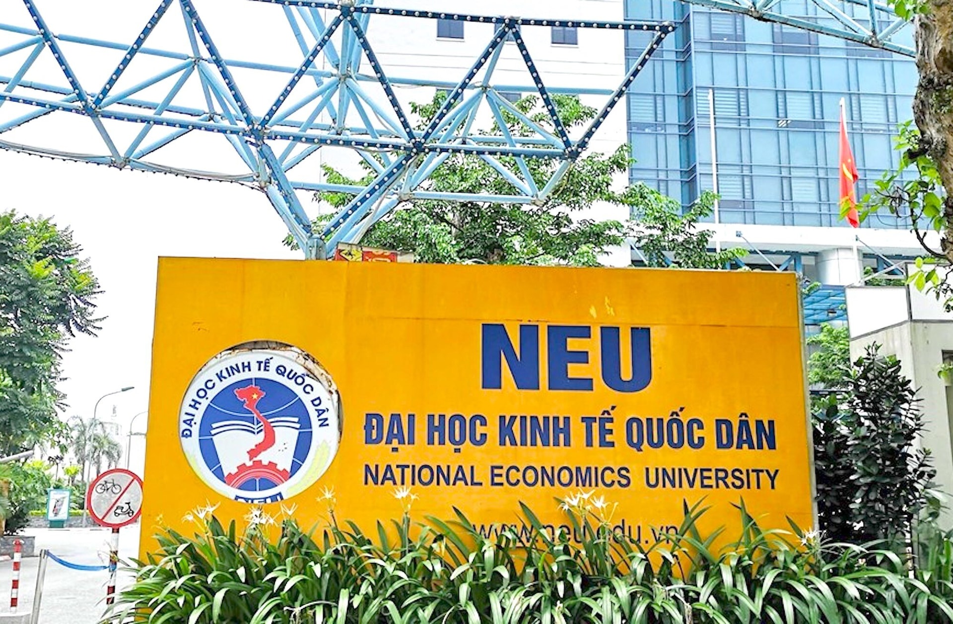 National Economics University Plans To Open 4 More Affiliated Schools