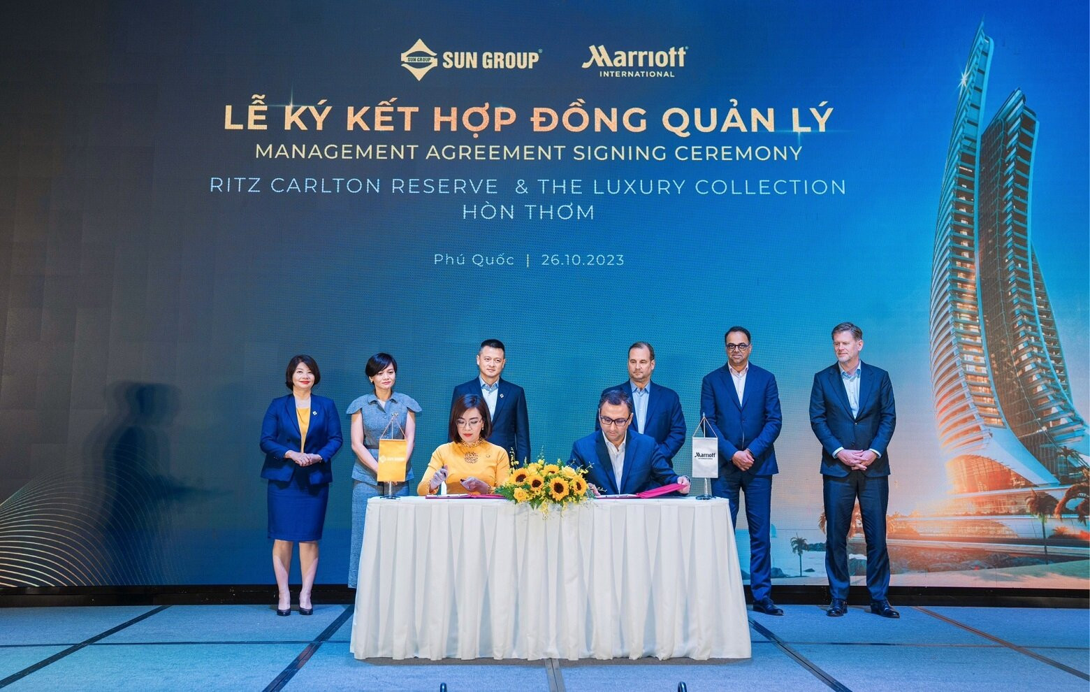 Sun Group cùng Marriott International chính thức ký kết quản lý 2 dự án nghỉ dưỡng cao cấp tại Hòn Thơm.