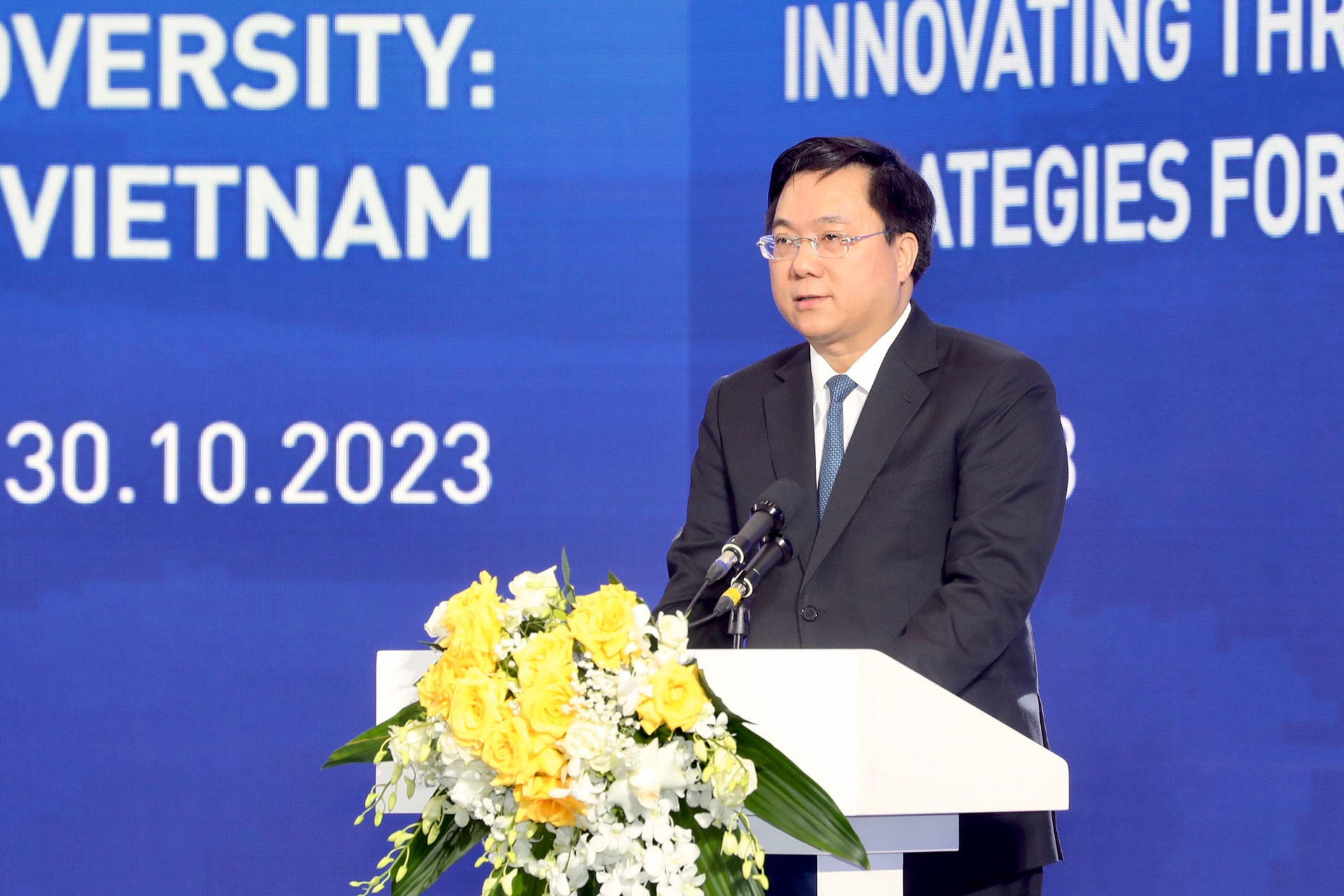 Việt Nam vươn lên trở thành tâm điểm mới của tăng trưởng kinh tế Châu Á - Ảnh 1.