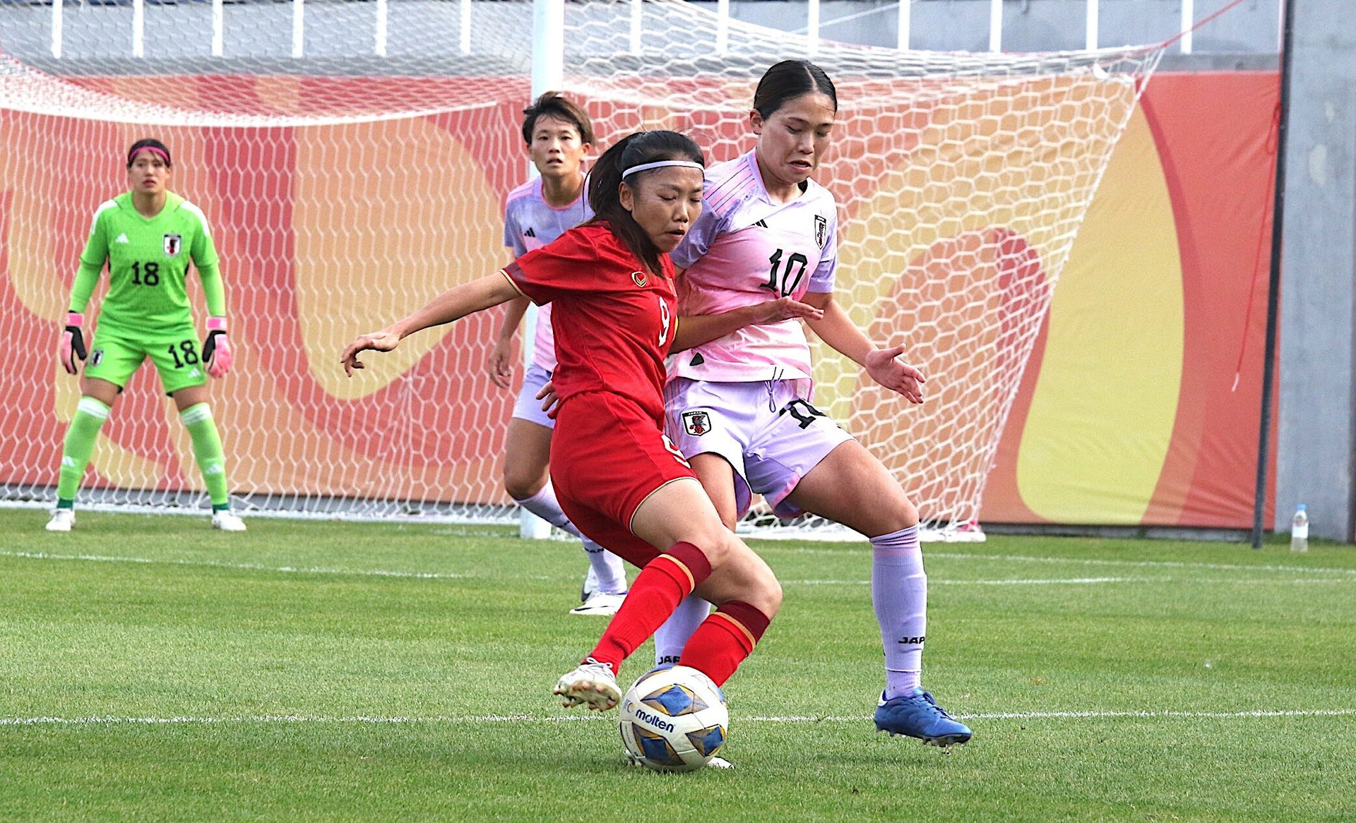 Đội tuyển nữ Việt Nam để thua đội tuyển nữ Nhật Bản.