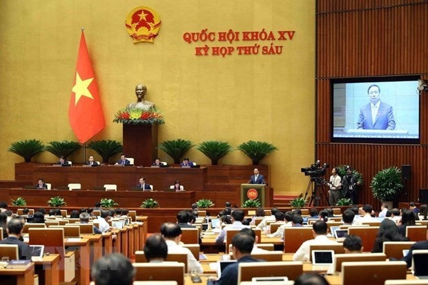 PM urges solutions to realise 5% growth target in 2023 hinh anh 2