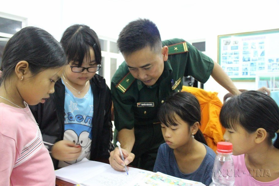 Grateful for teachers - Silent ferrymen hinh anh 2