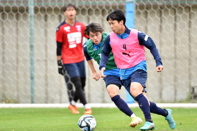 Công Phượng chưa được ra sân tại J-League 1 mùa 2023 trong màu áo Yokohama FC. Ảnh: HM