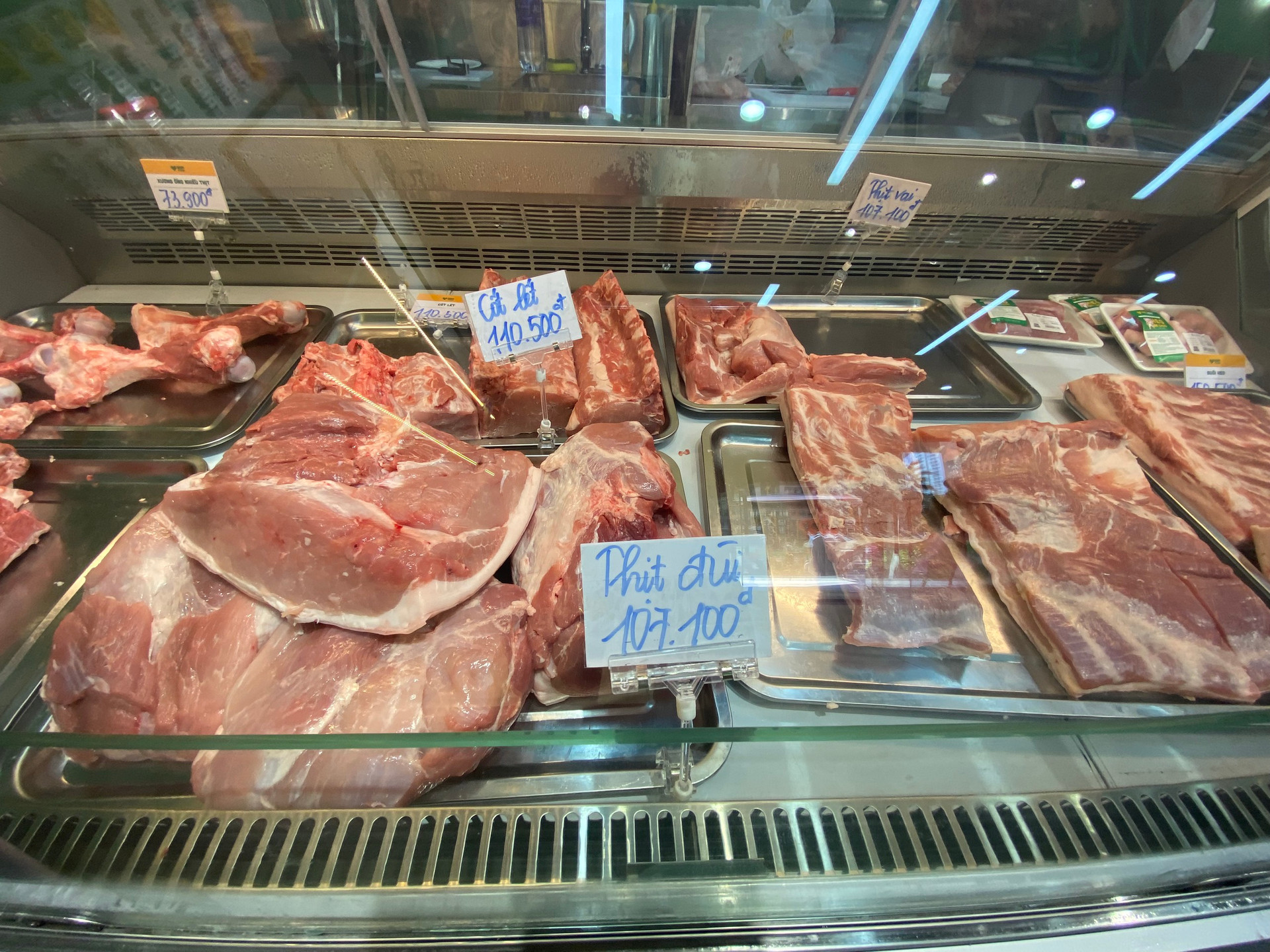 Thịt heo được bày bán tại một siêu thị - Ảnh: C.TUỆ