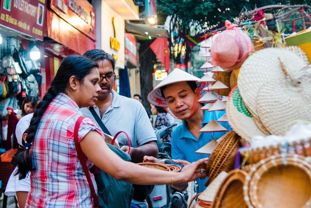 Vietnam welcomes more than 1.23 million int’l tourists hinh anh 3